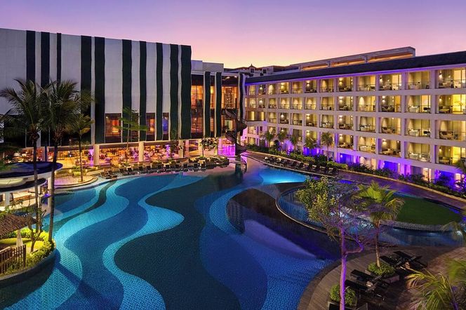 ザ ストーンズ ホテル レギャン バリ インドネシア