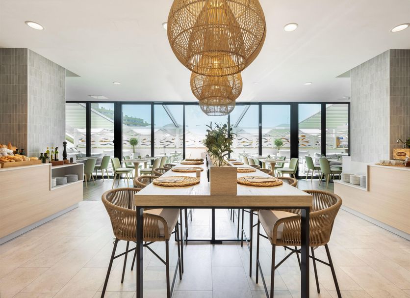 レストラン 写真