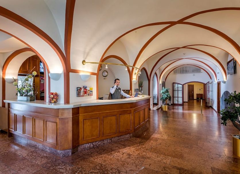 フロントデスク 写真