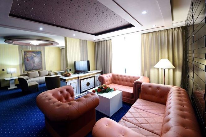 ホテル ホリデー