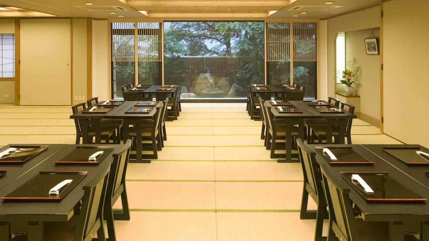 旅館 平新
