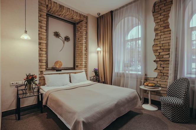 ムーン ガーデン アート ホテル