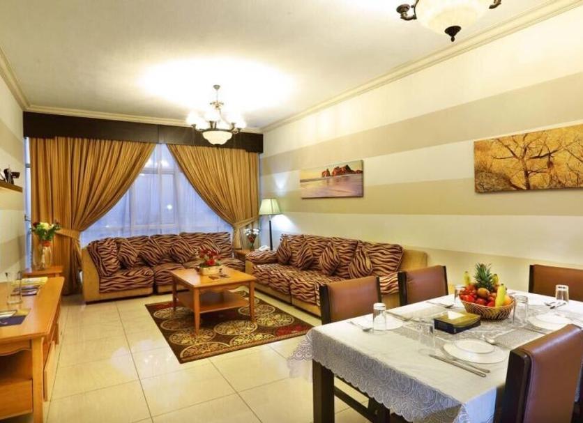 リビングルーム 写真