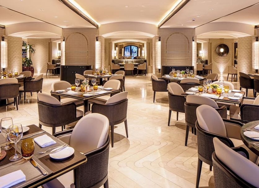 レストラン 写真