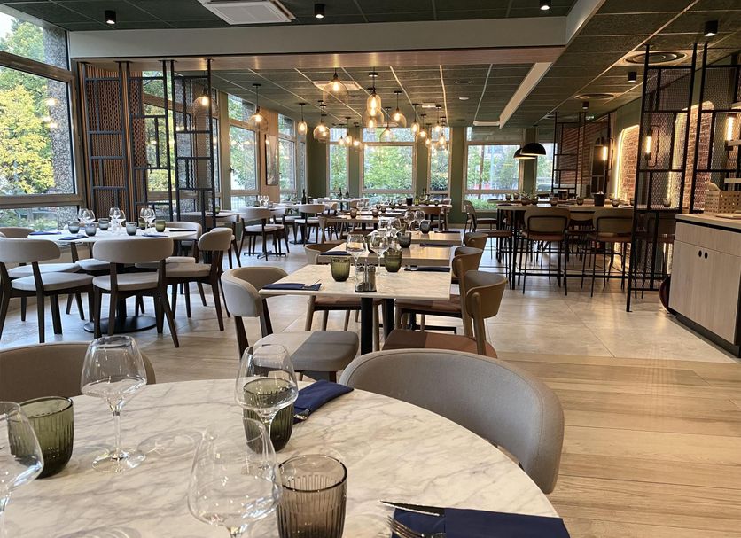 レストラン 写真