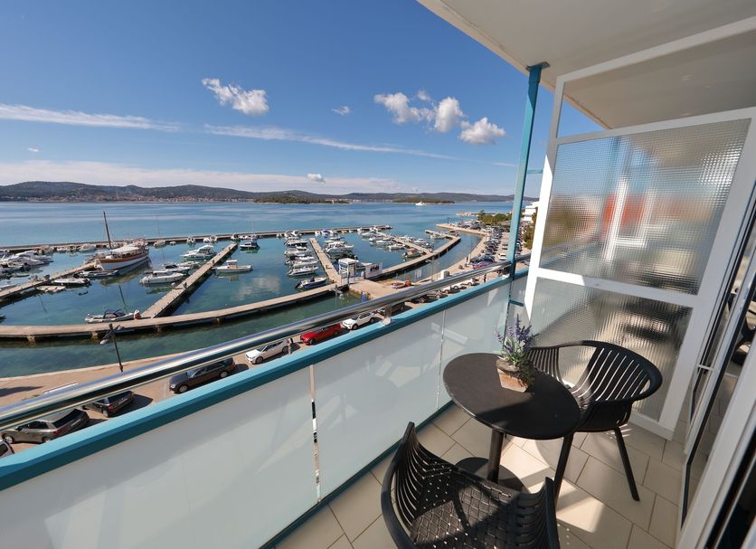 バルコニー 写真