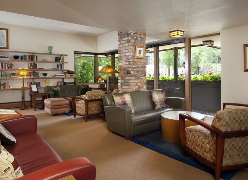 リビングルーム 写真