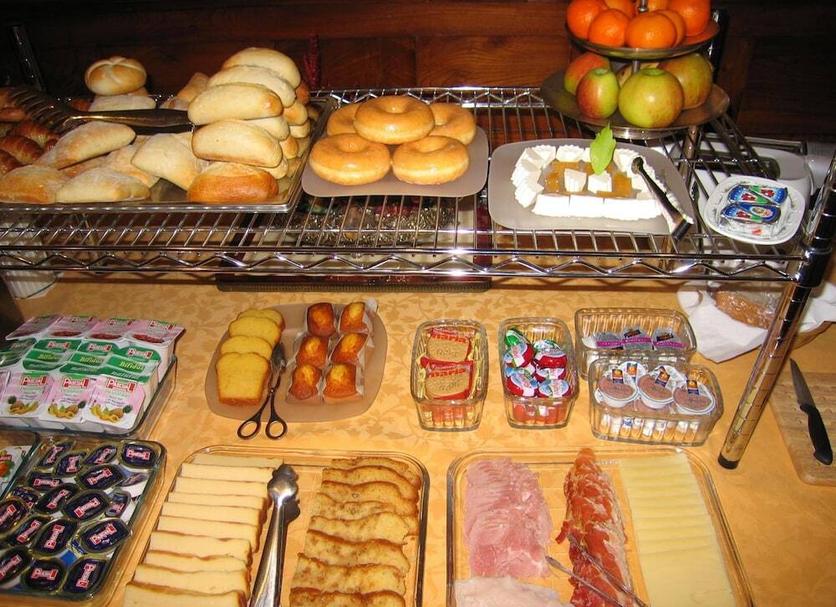 ビュッフェ 写真