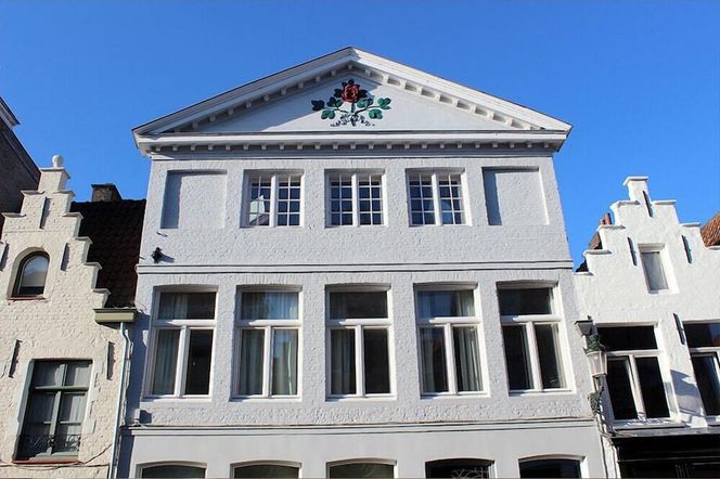 ゲストハウス メゾン ドゥ ローズ