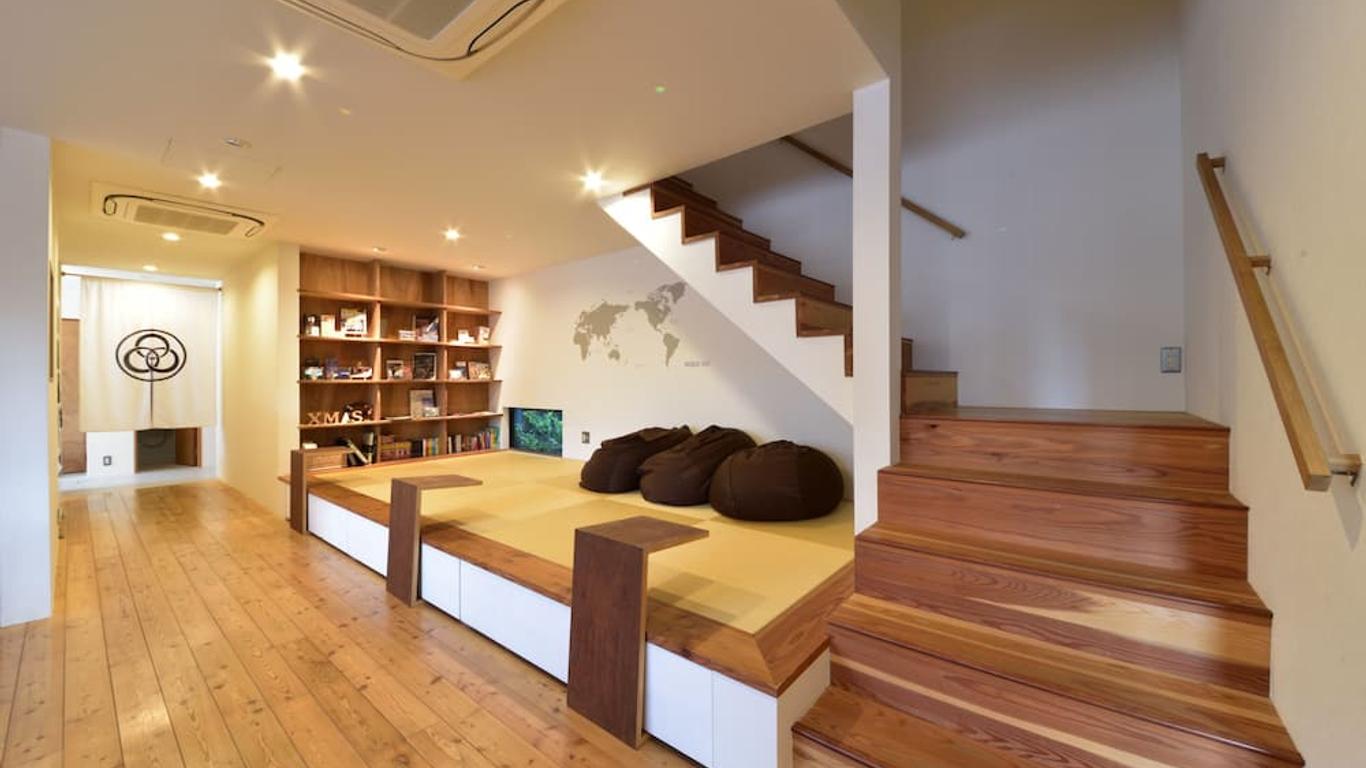 ホステルみつわ屋