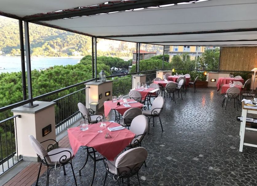 レストラン 写真