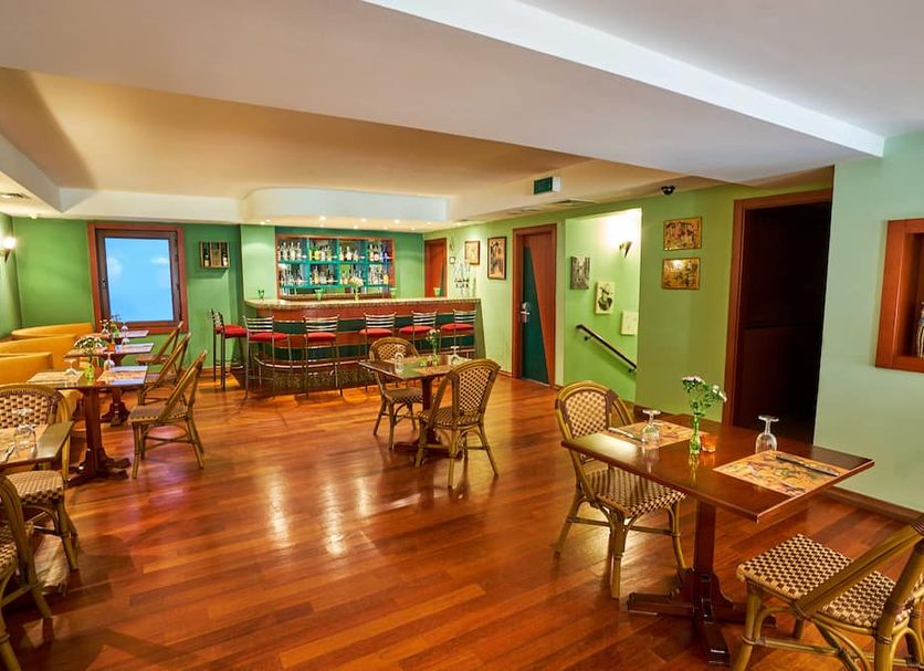 レストラン 写真