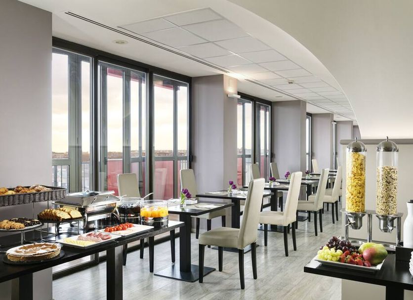 ビュッフェ 写真