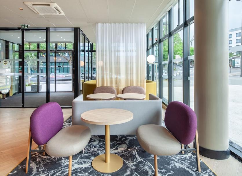 ラウンジ 写真