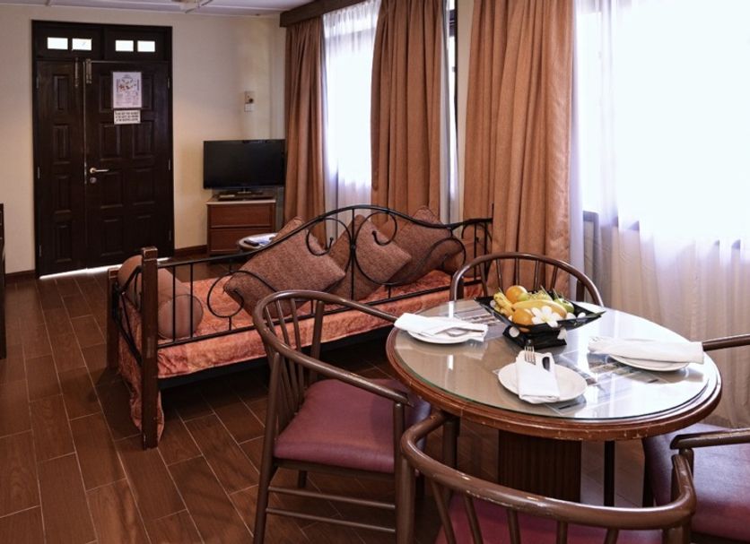 ダイニングルーム 写真