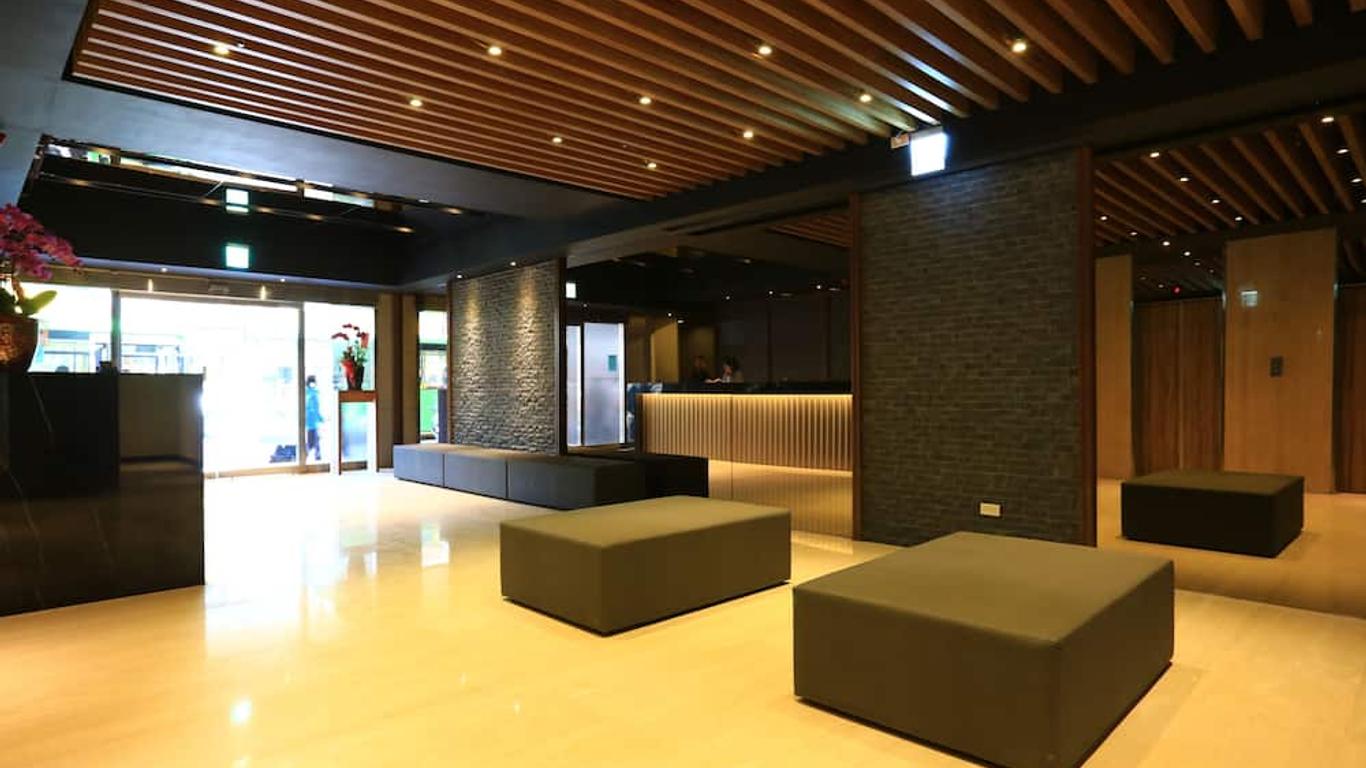 チャンス ホテル 台中 (巧合大飯店 台中)