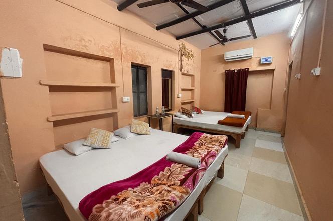 ホステラヴィ バラナシ