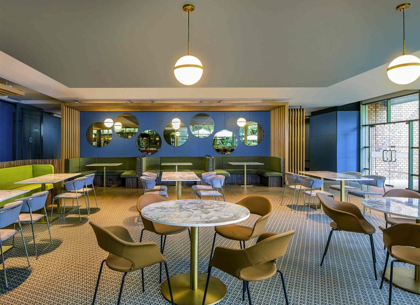 レストラン 写真