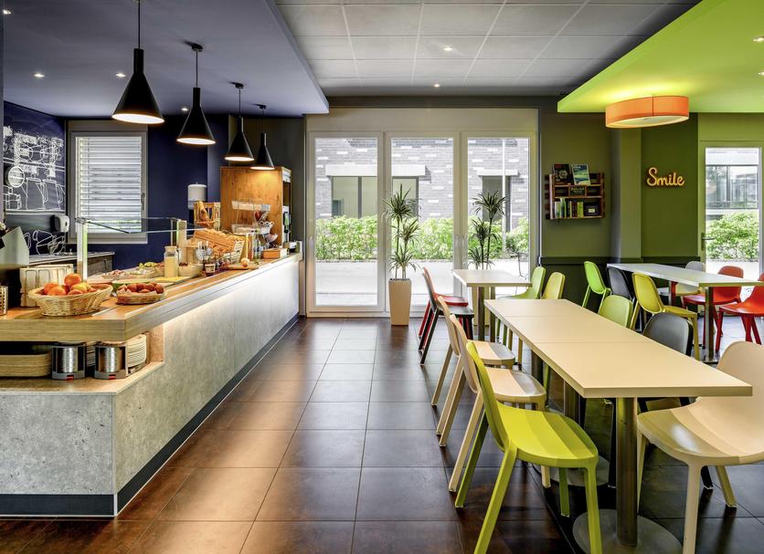 ダイニングルーム 写真