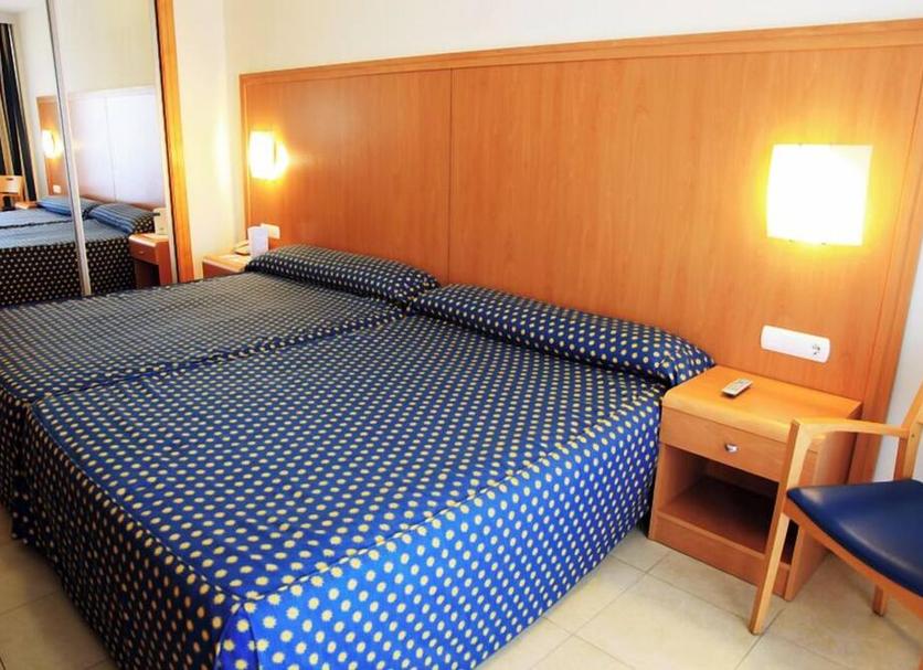 寝室 写真