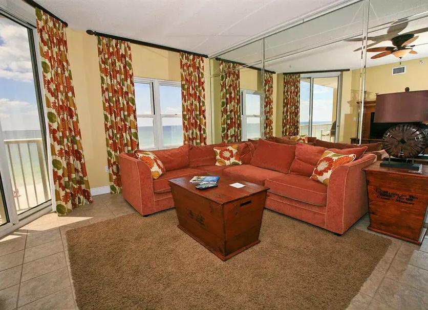 リビングルーム 写真