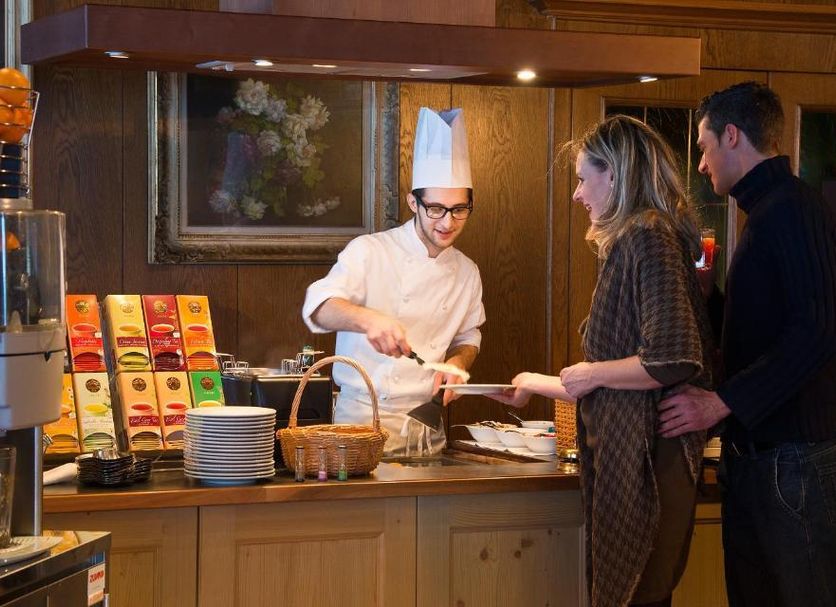 ビュッフェ 写真