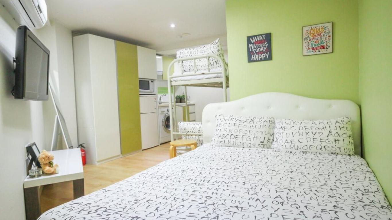 ザザ バックパッカーズ (Zaza Backpackers Hostel)