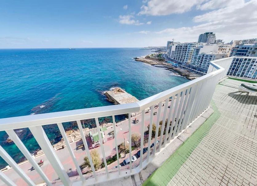 バルコニー 写真