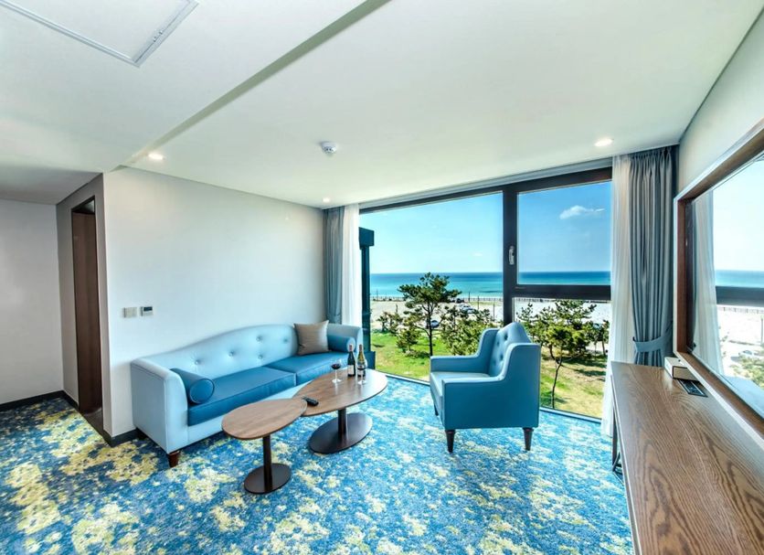 リビングルーム 写真