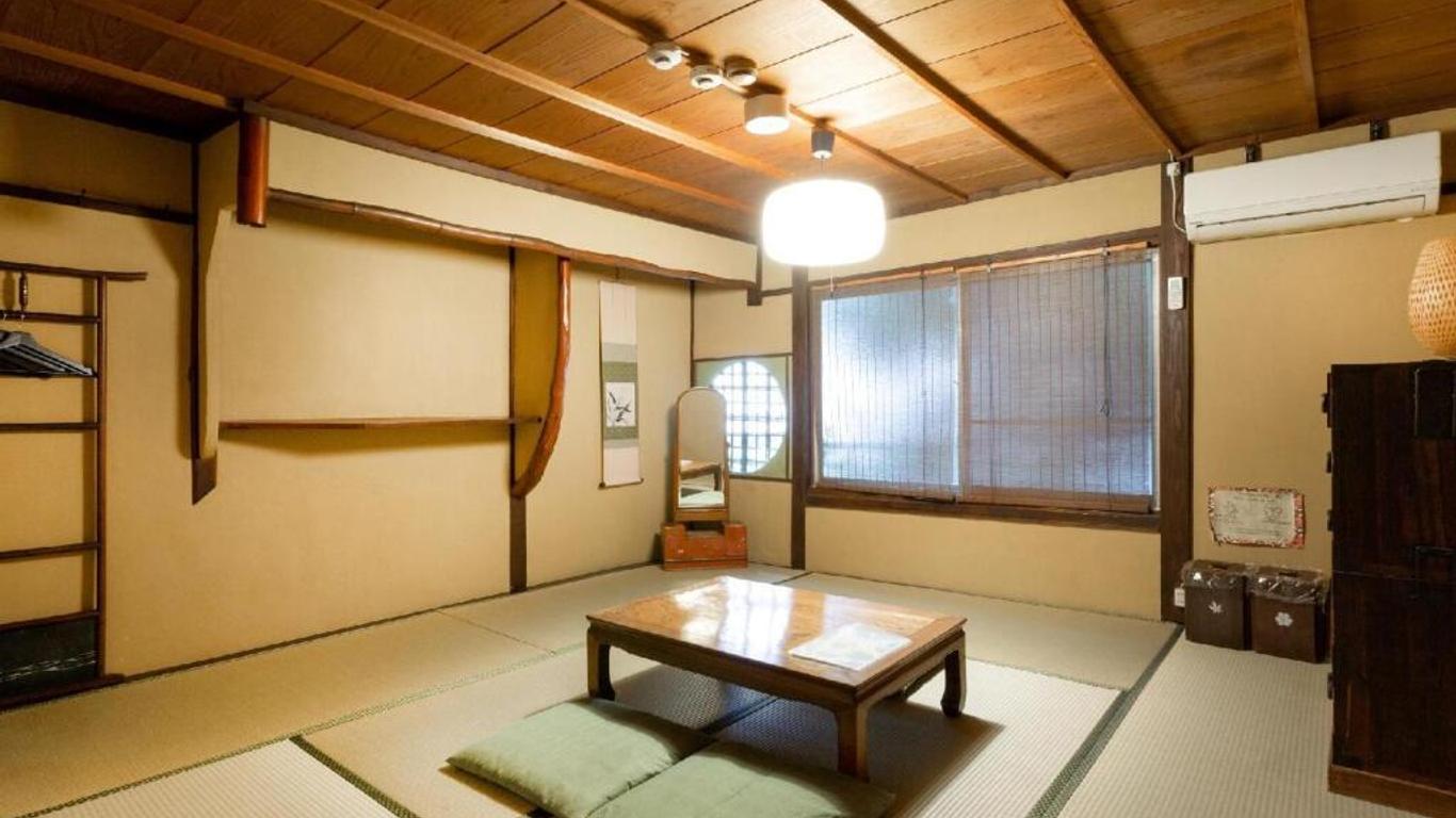 ゲストハウス和楽庵