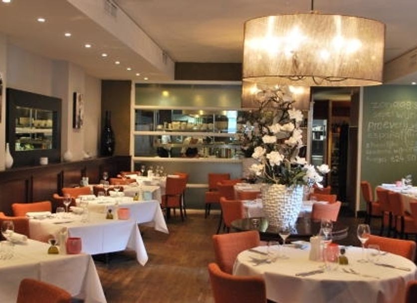 レストラン 写真