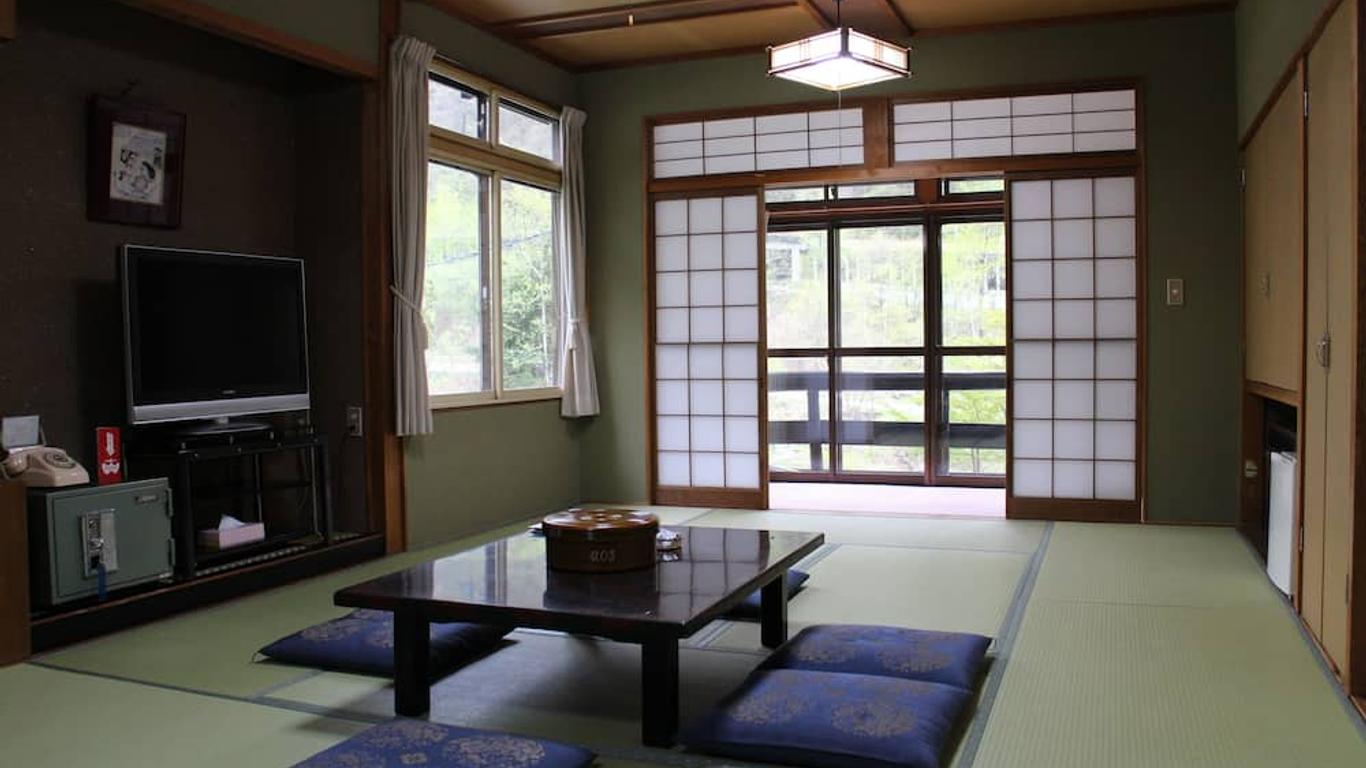 深山荘
