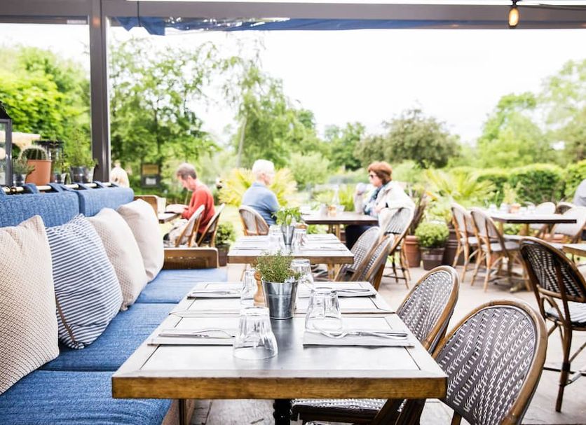 レストラン 写真