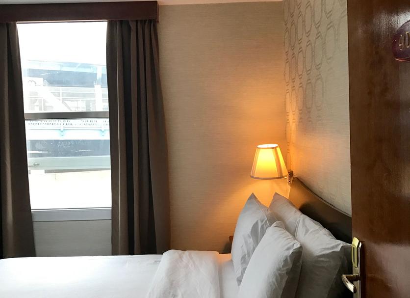 寝室 写真